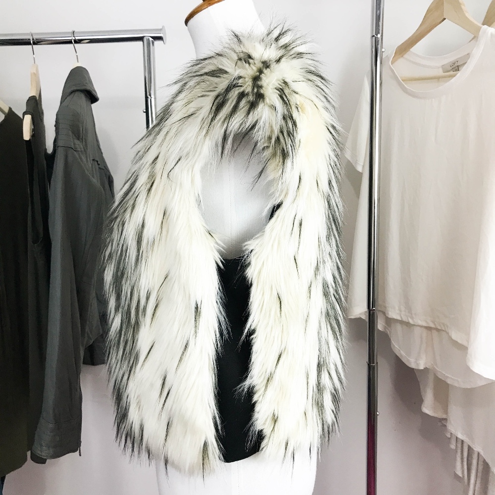 Twelfth Street Faux Fur Vest Chainmail Trim Small - Picture 5 of 8